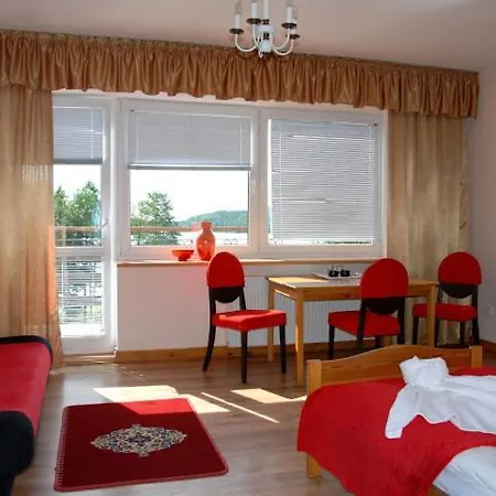 منتزه العطل Osrodek Wypoczynkowy Janina Karolczak 3*