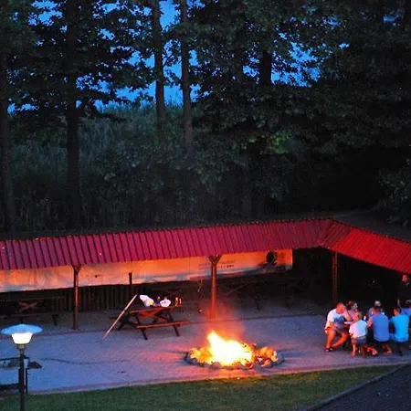 منتزه العطل Osrodek Wypoczynkowy Janina Karolczak سوركويتي